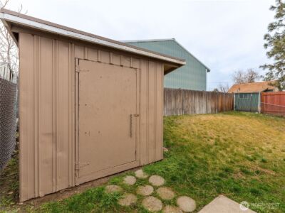 616 S Chelan Avenue , Wenatchee, WA 98801 - Photo 38