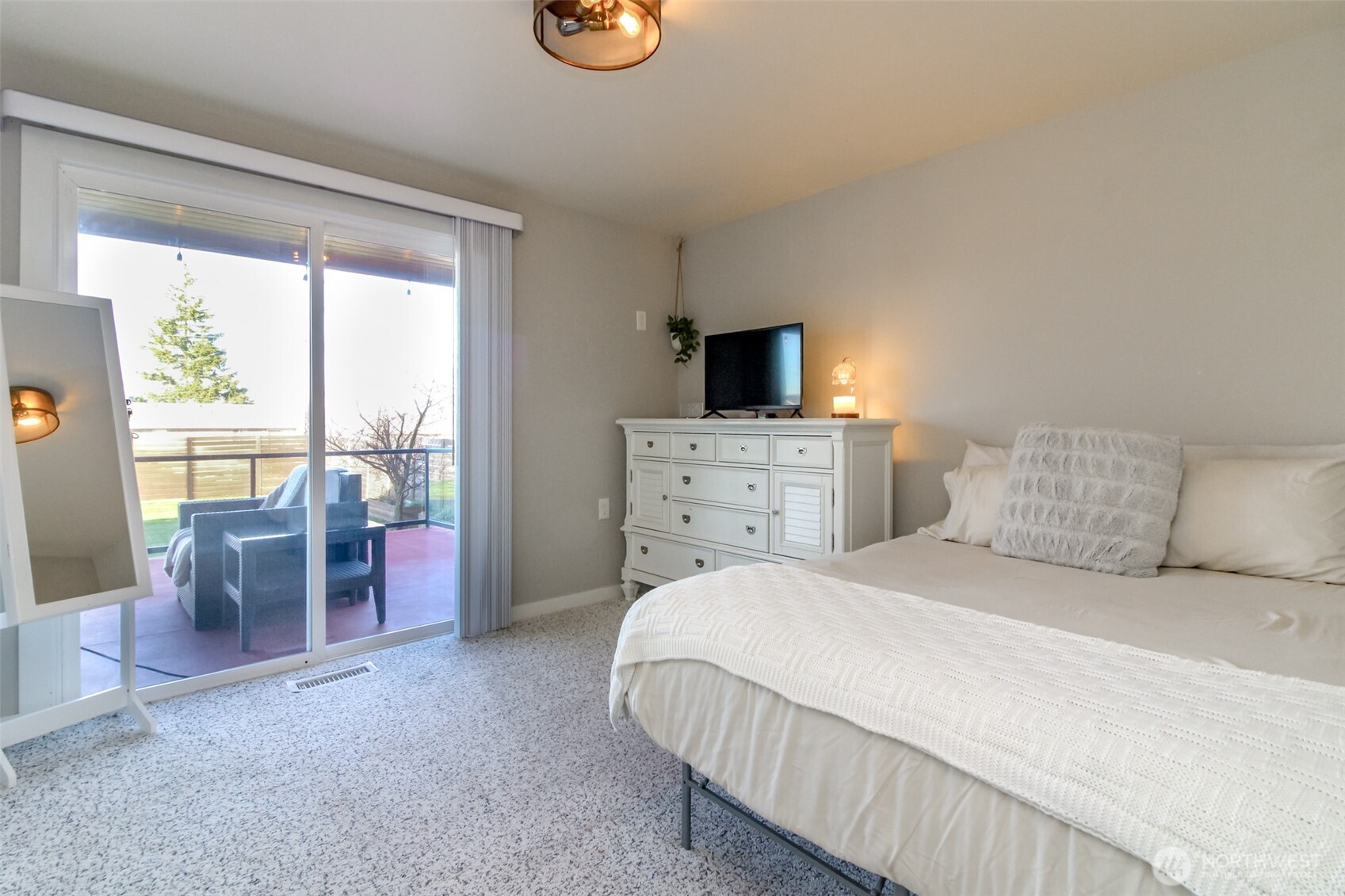 5321 N 48th St , Tacoma, WA 98407