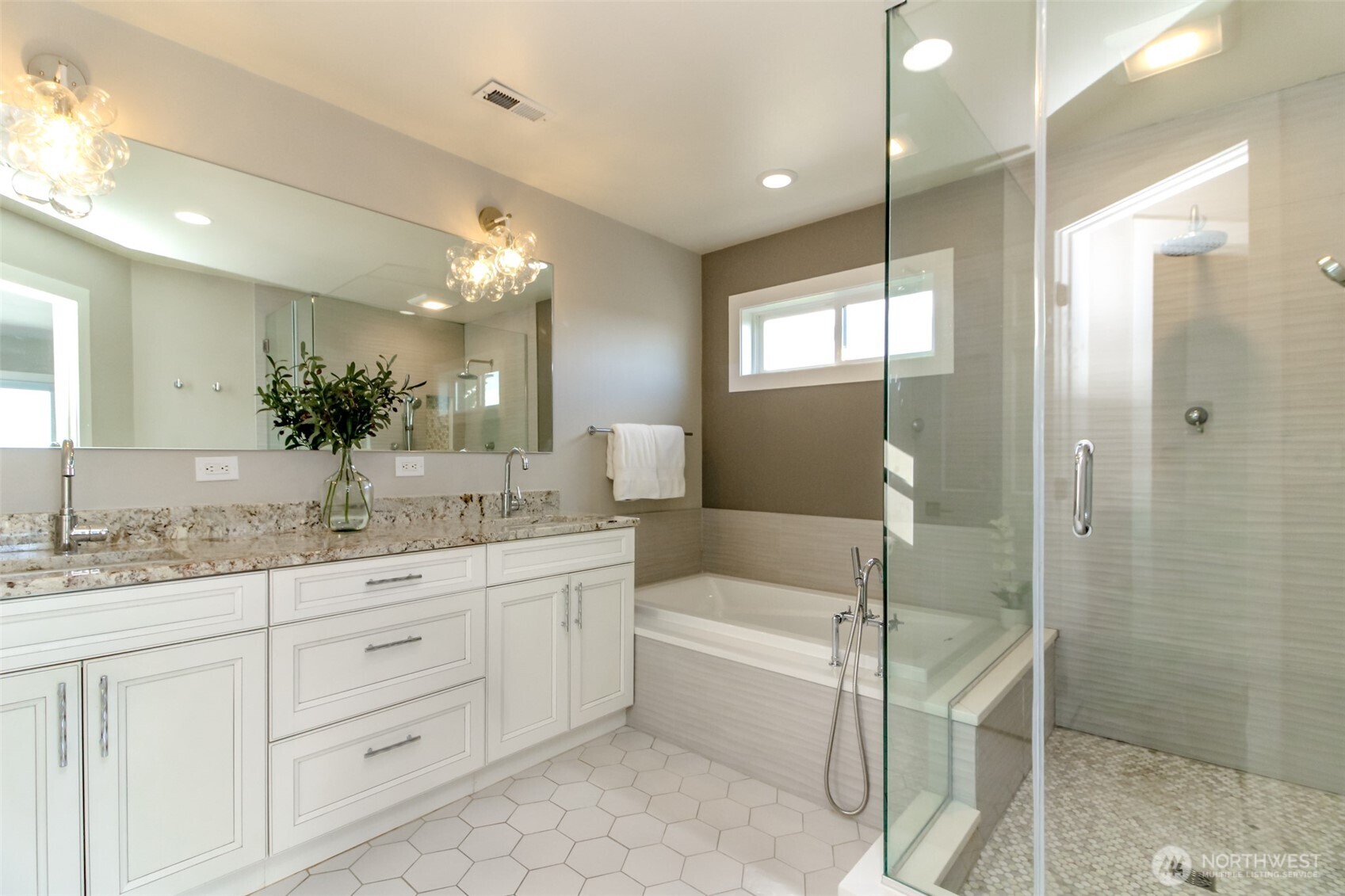 5321 N 48th St , Tacoma, WA 98407