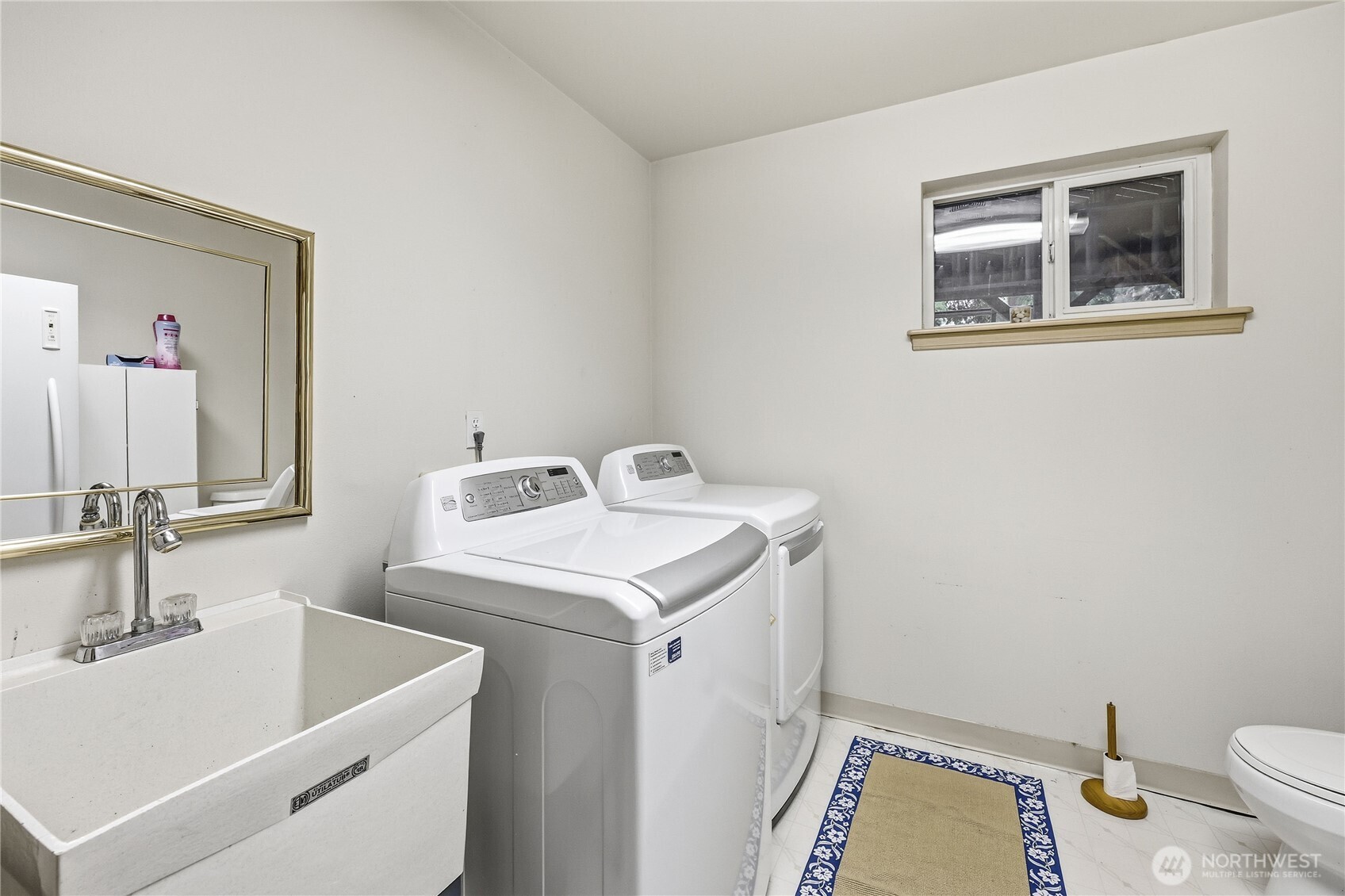 21028 Virginia Avenue NE, Kingston, WA 98346