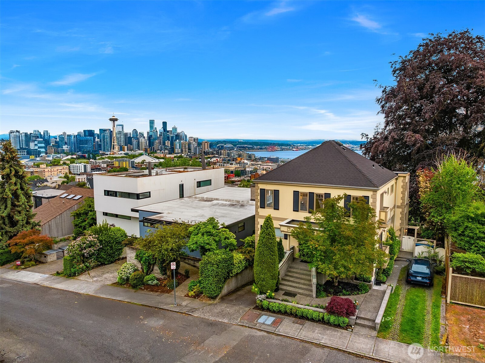 525 W Prospect Street #A, Seattle, WA 98119