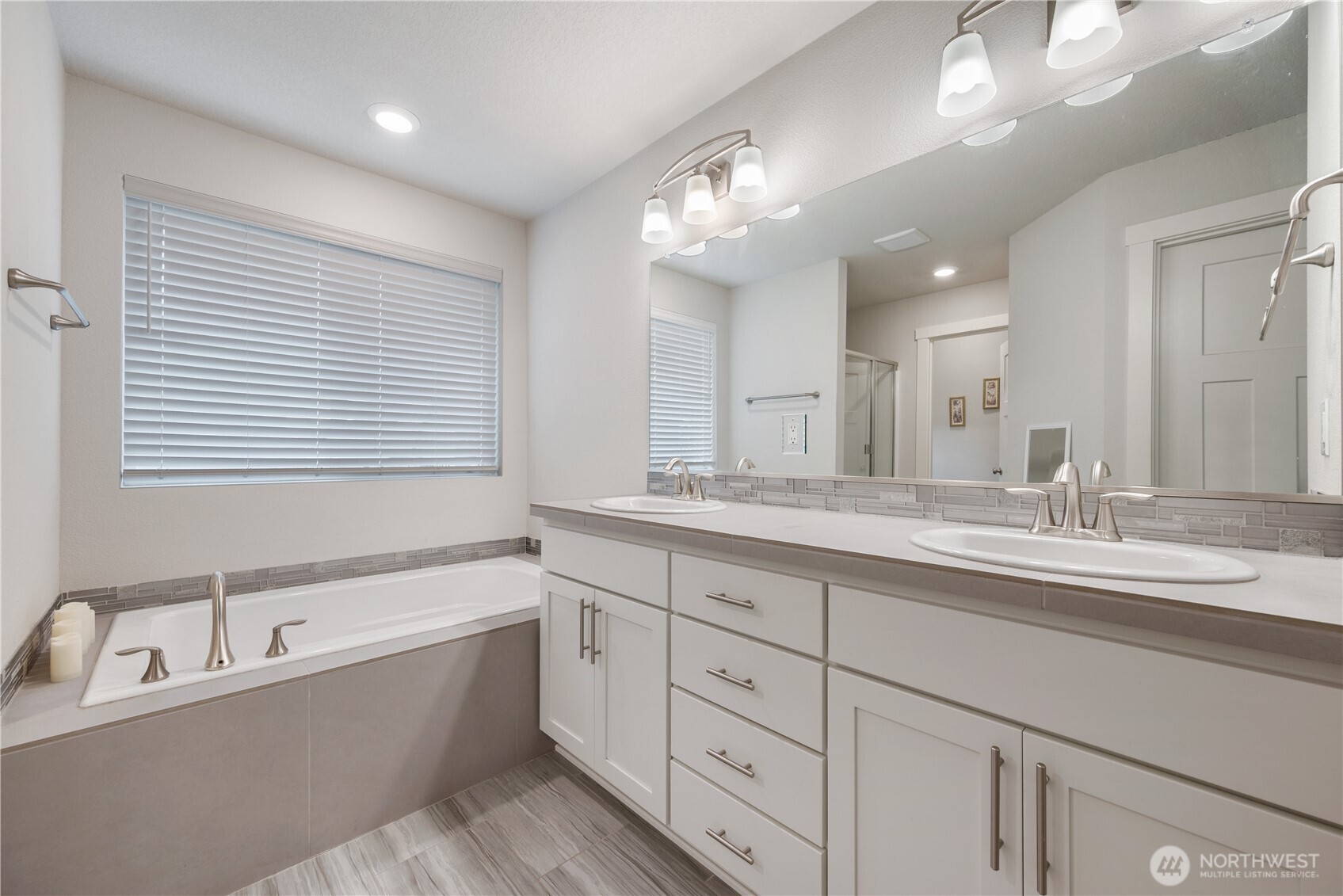 2021 Branch Creek Drive , Longview, WA 98632