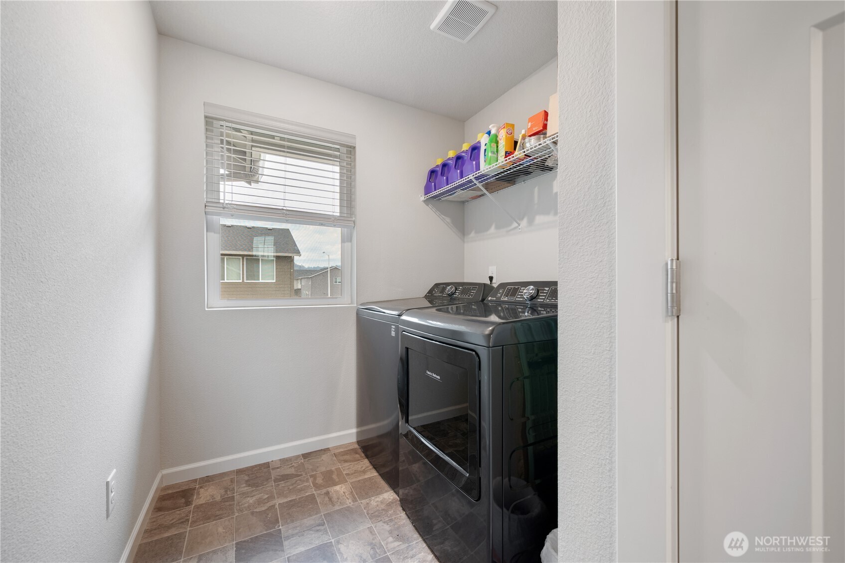 2021 Branch Creek Drive , Longview, WA 98632