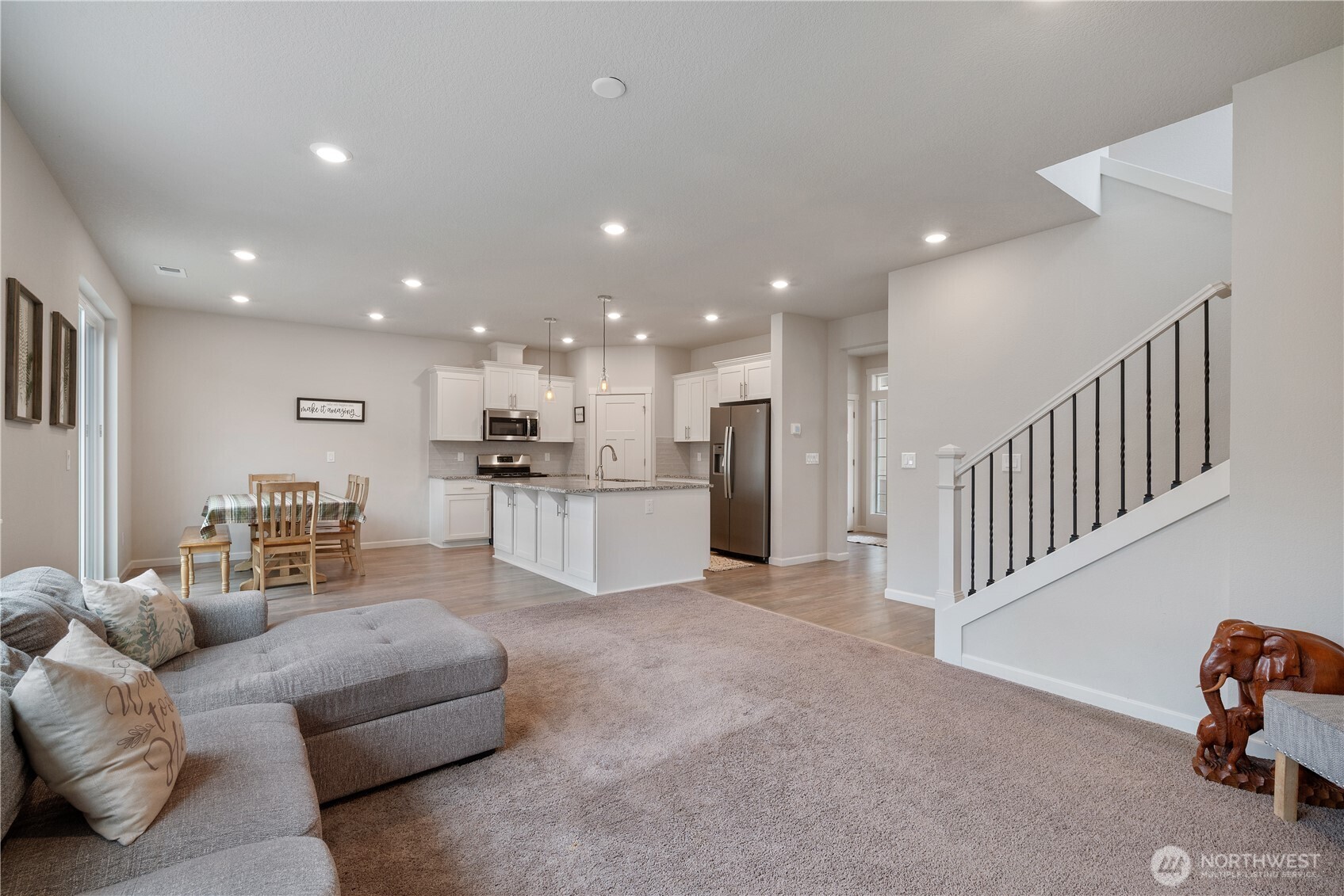 2021 Branch Creek Drive , Longview, WA 98632