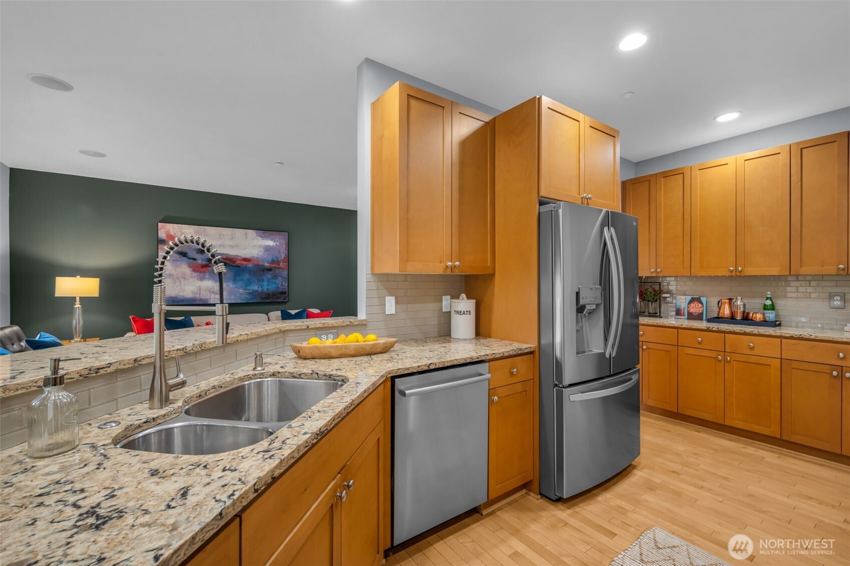 6441 SE Cougar Mountain Way , Bellevue, WA 98006