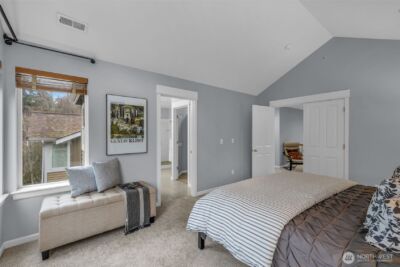 6441 SE Cougar Mountain Way , Bellevue, WA 98006 - Photo 23