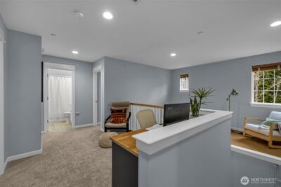 6441 SE Cougar Mountain Way , Bellevue, WA 98006 - Photo 28