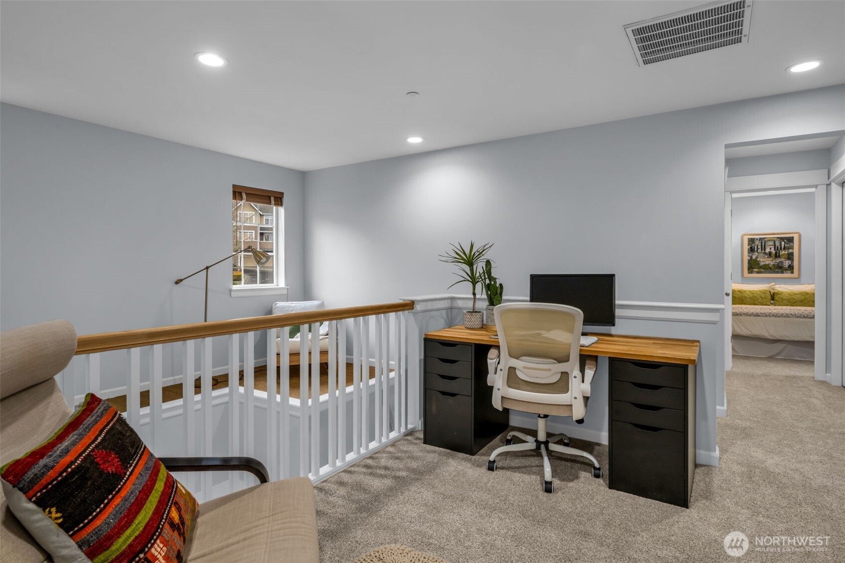 6441 SE Cougar Mountain Way , Bellevue, WA 98006
