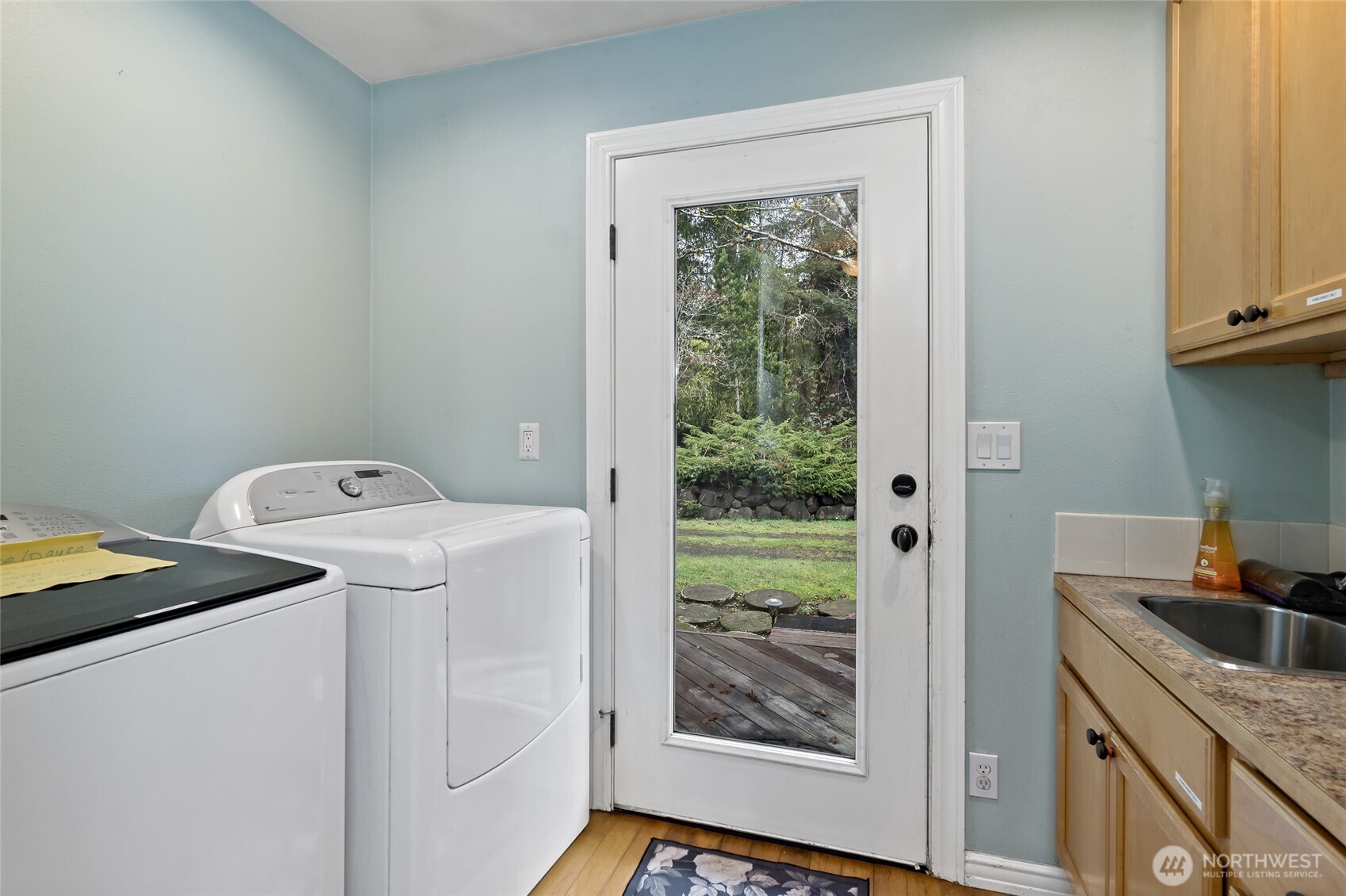 70 N Harrison Avenue , Hoodsport, WA 98548-9470