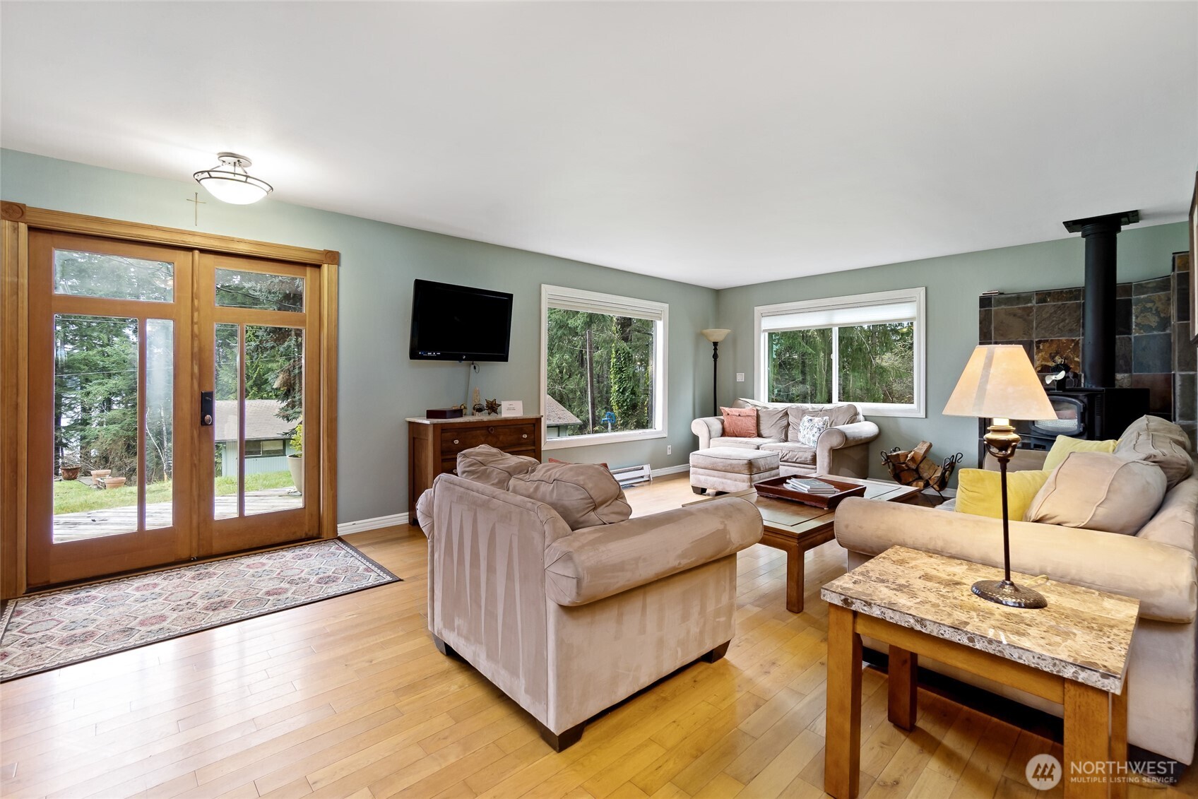 70 N Harrison Avenue , Hoodsport, WA 98548-9470