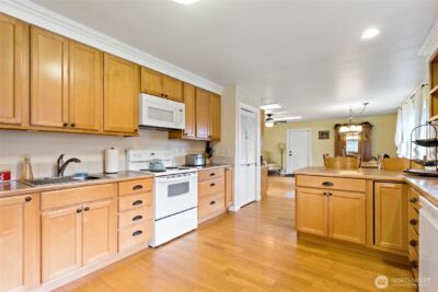 70 N Harrison Avenue , Hoodsport, WA 98548-9470 - Photo 21