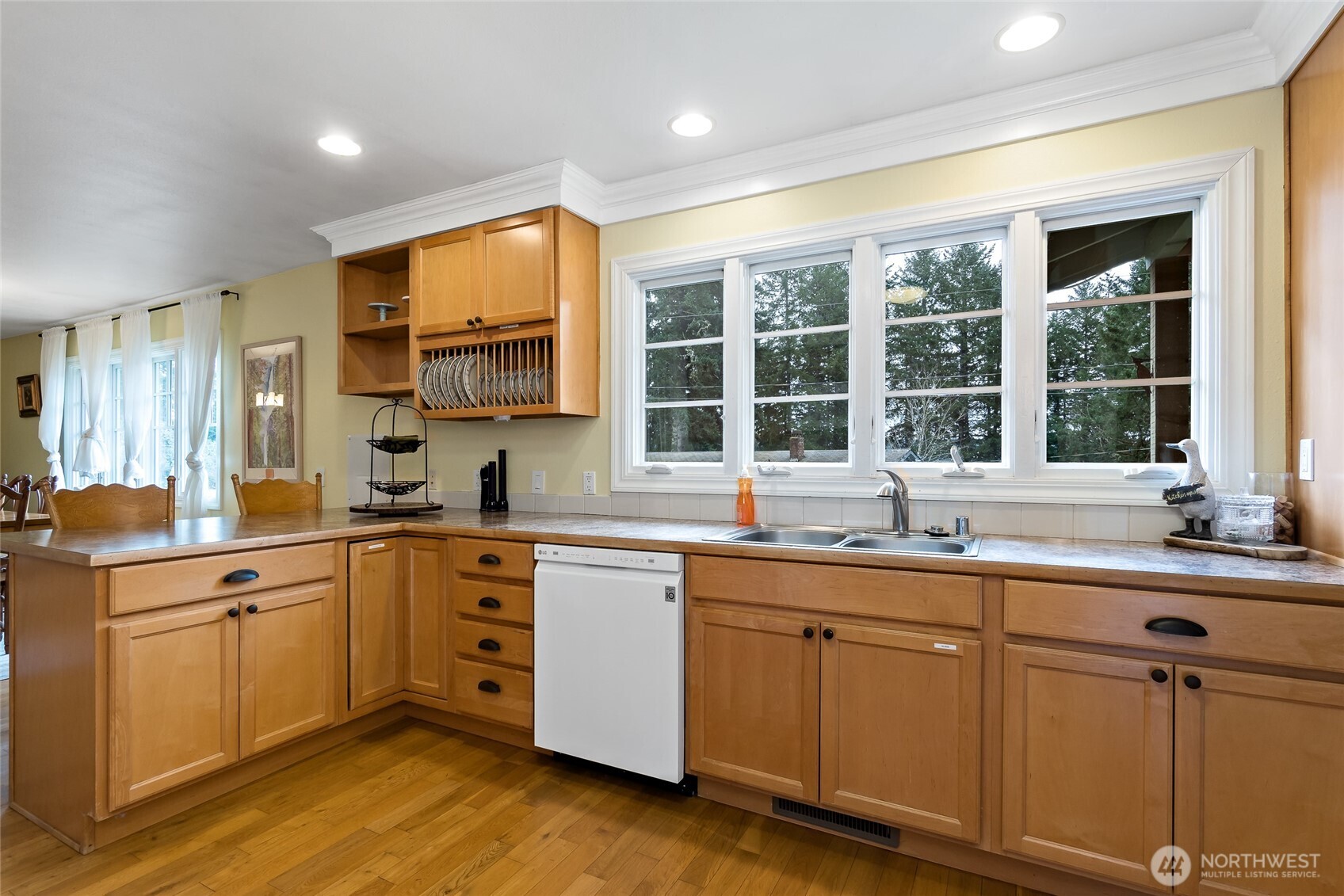 70 N Harrison Avenue , Hoodsport, WA 98548-9470