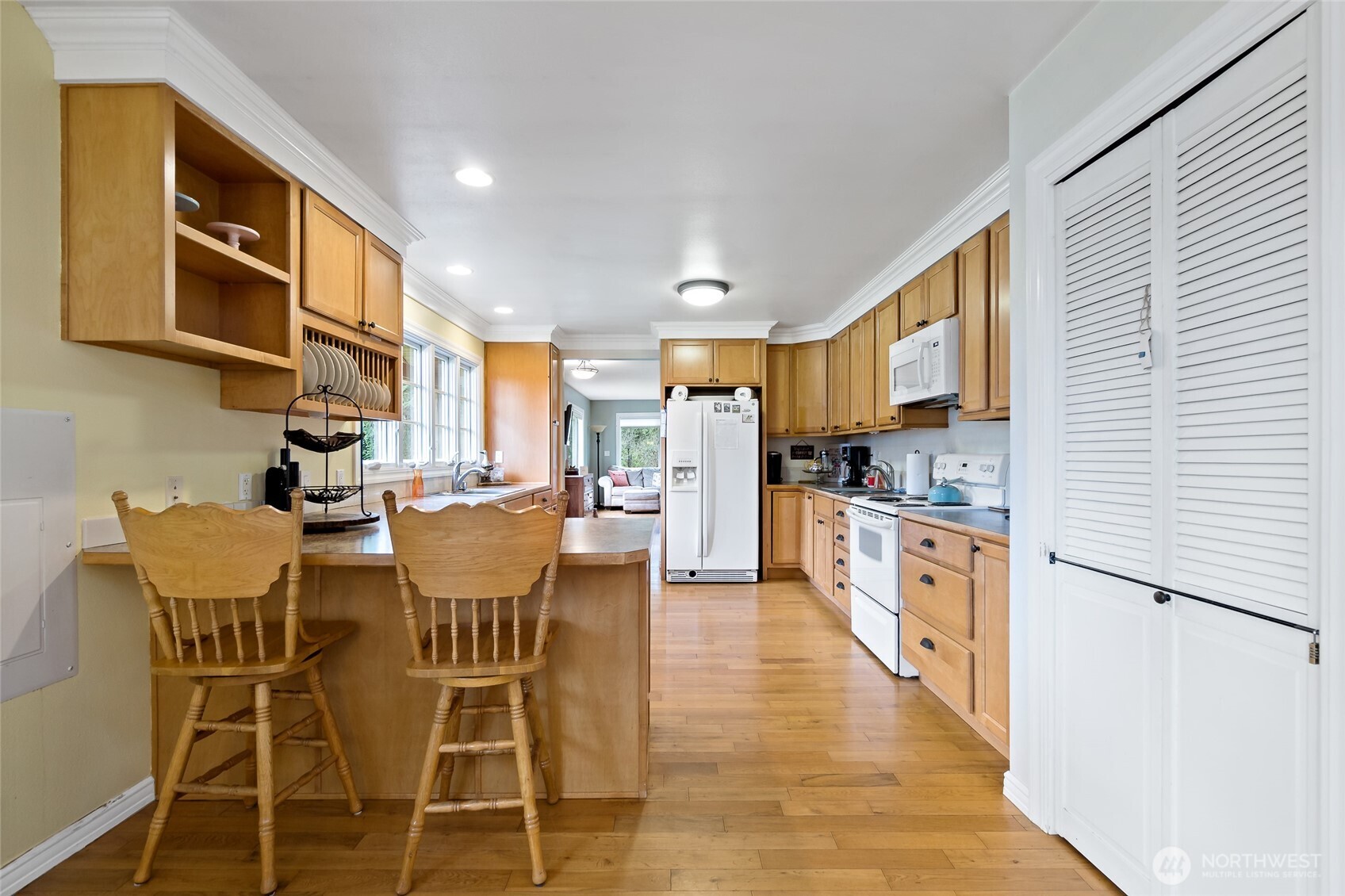 70 N Harrison Avenue , Hoodsport, WA 98548-9470