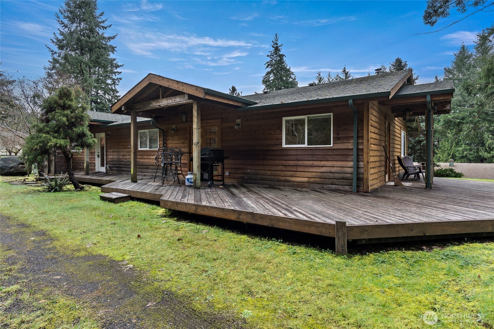 70 N Harrison Avenue , Hoodsport, WA 98548-9470
