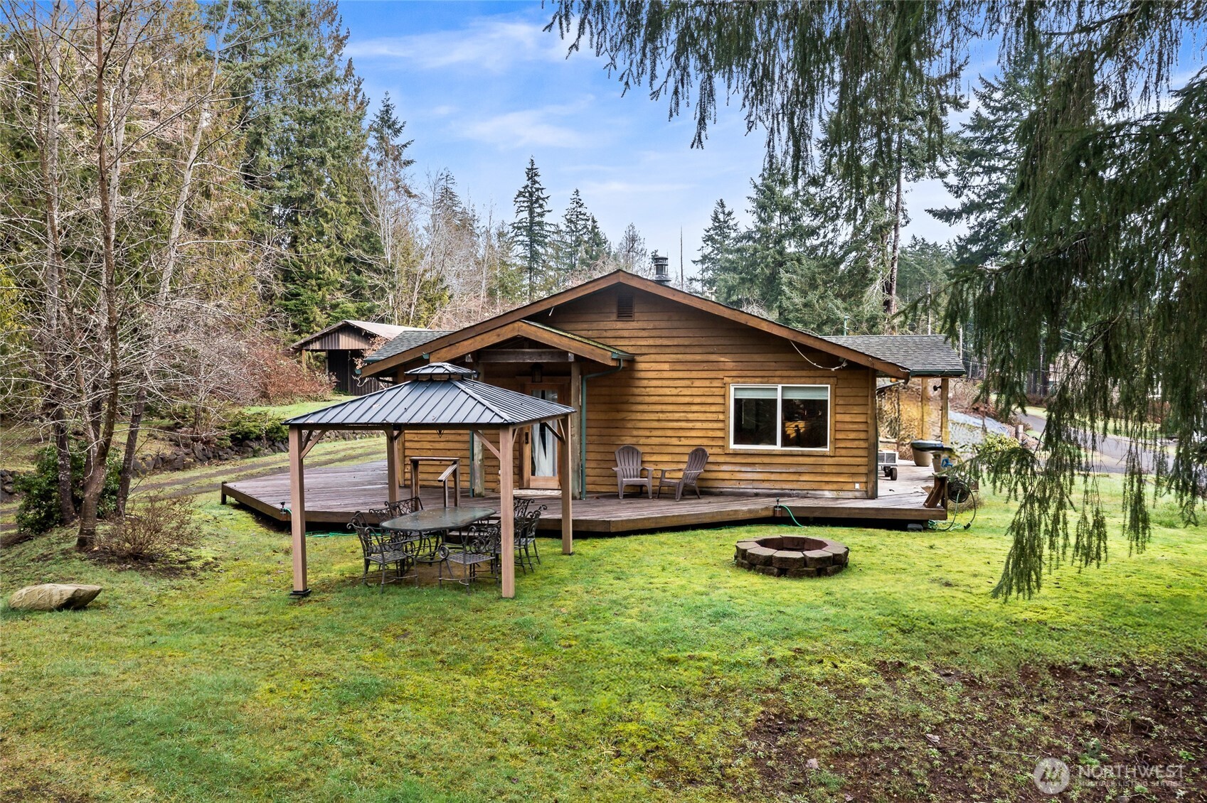 70 N Harrison Avenue , Hoodsport, WA 98548-9470