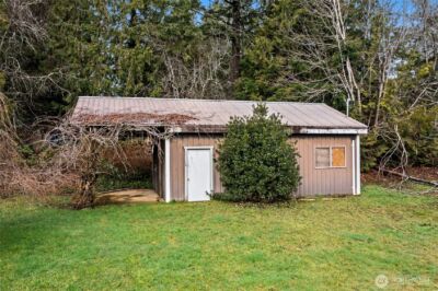 70 N Harrison Avenue , Hoodsport, WA 98548-9470 - Photo 31
