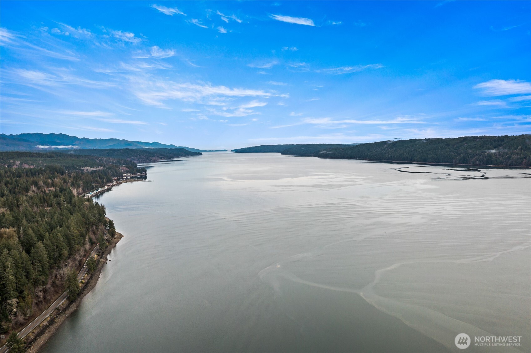 70 N Harrison Avenue , Hoodsport, WA 98548-9470