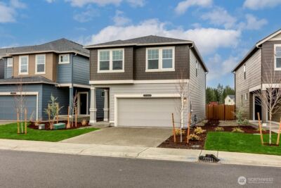 10746 188th Street E #1025, Puyallup, WA 98374 - Photo 2