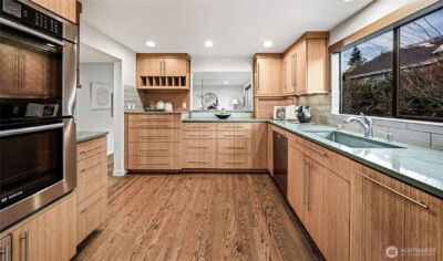2234 108th Avenue SE, Bellevue, WA 98004 - Photo 12