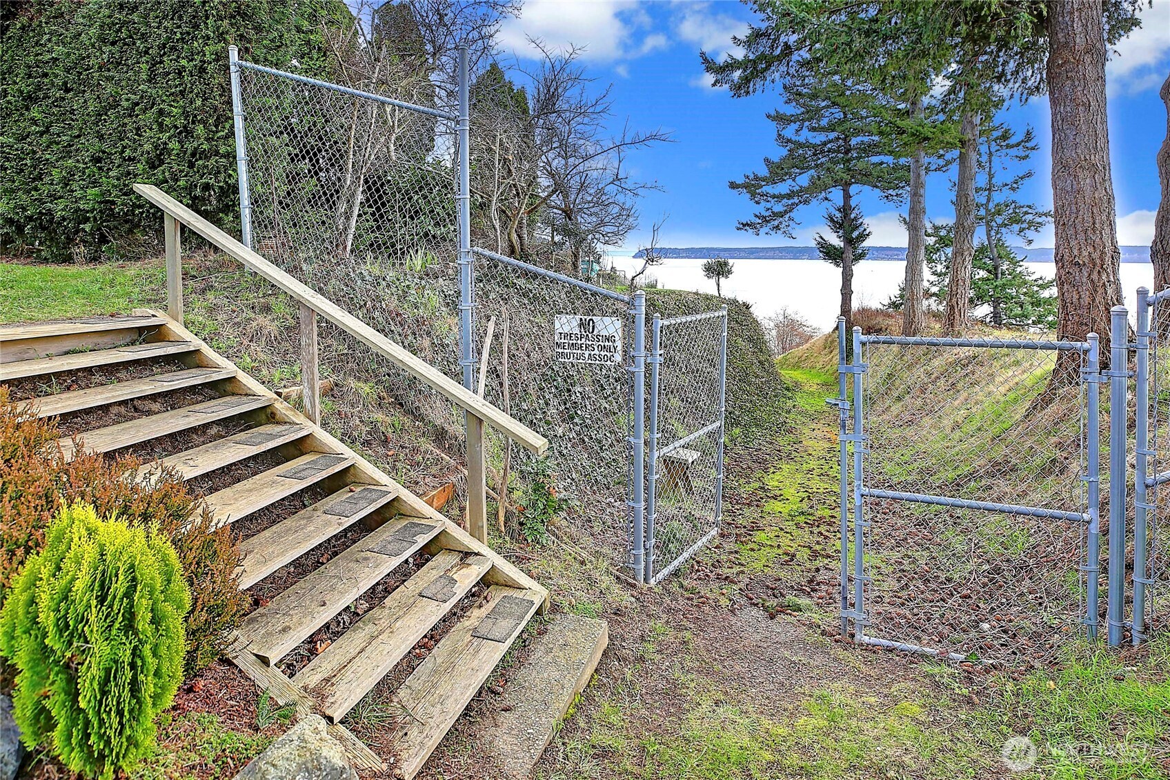 3418 Rose Lane , Camano Island, WA 98282