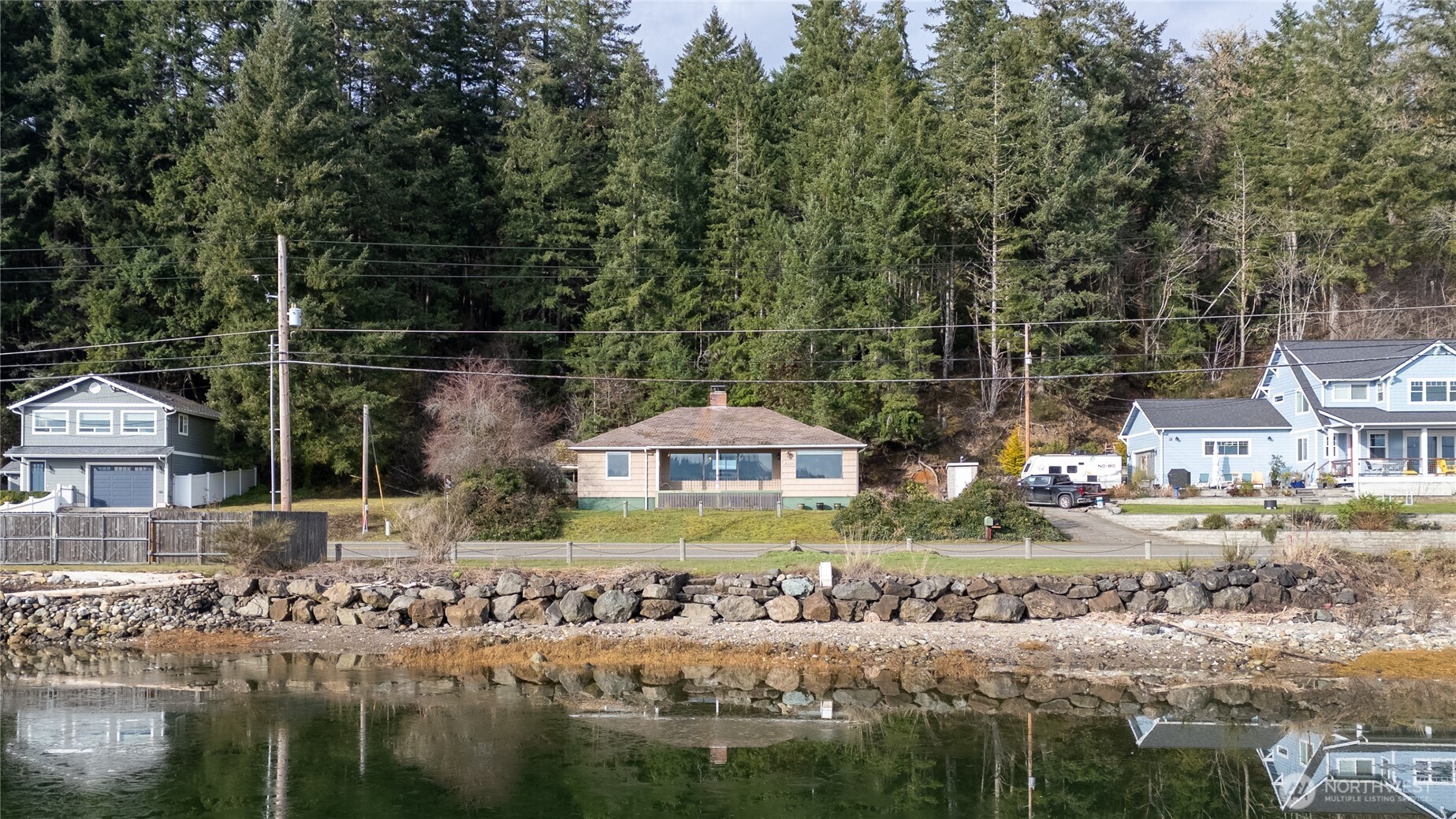 4710 NE North Shore Road , Belfair, WA 98528