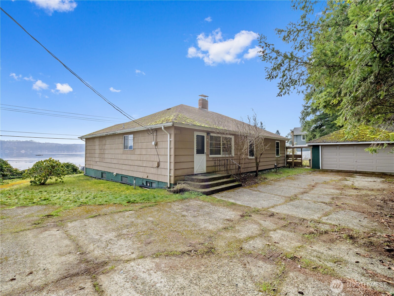 4710 NE North Shore Road , Belfair, WA 98528