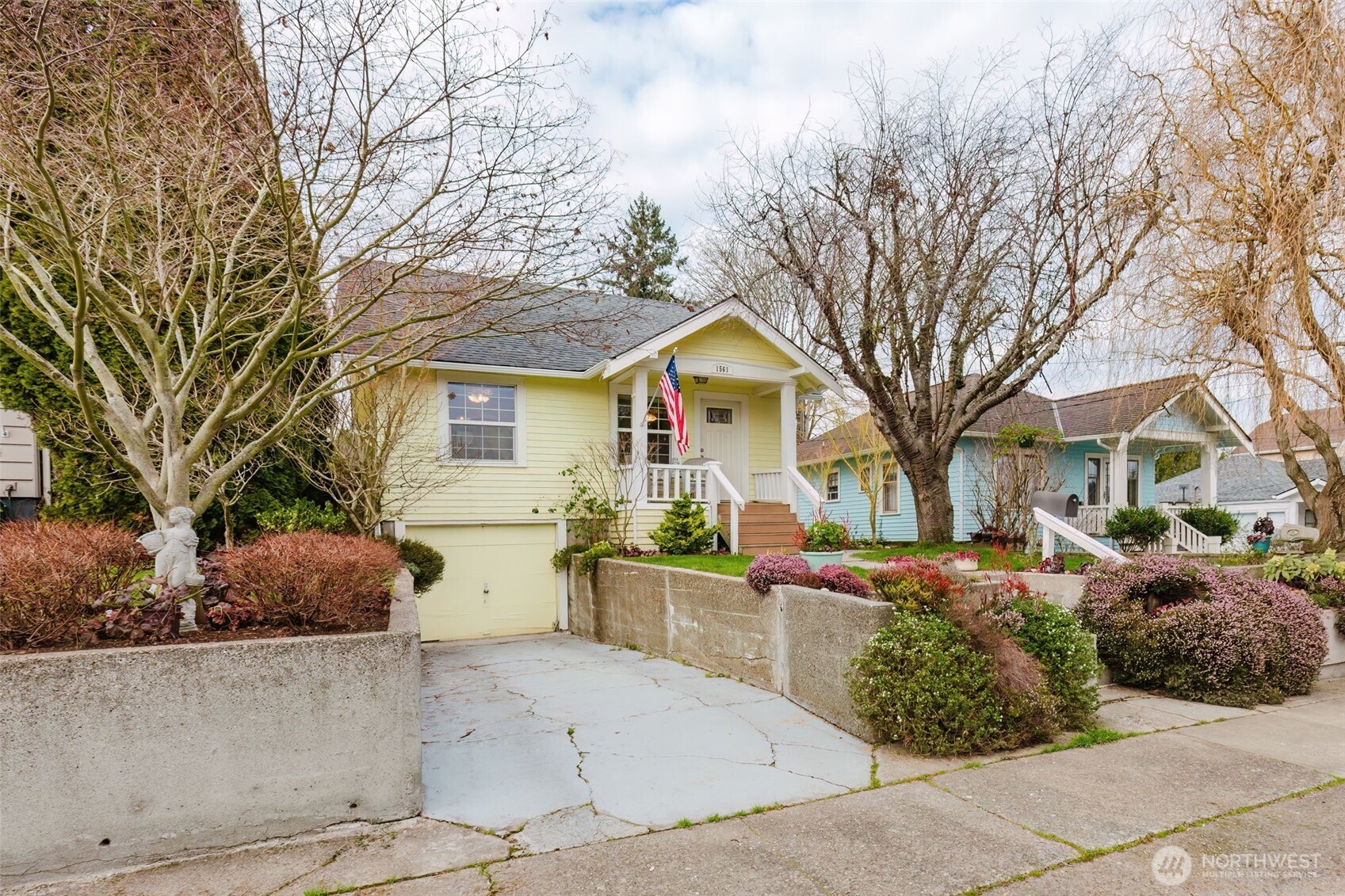 1561 High Avenue , Bremerton, WA 98337