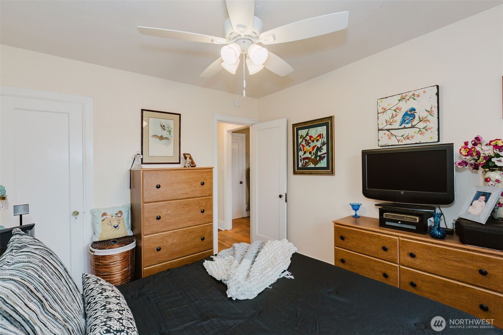 1561 High Avenue , Bremerton, WA 98337