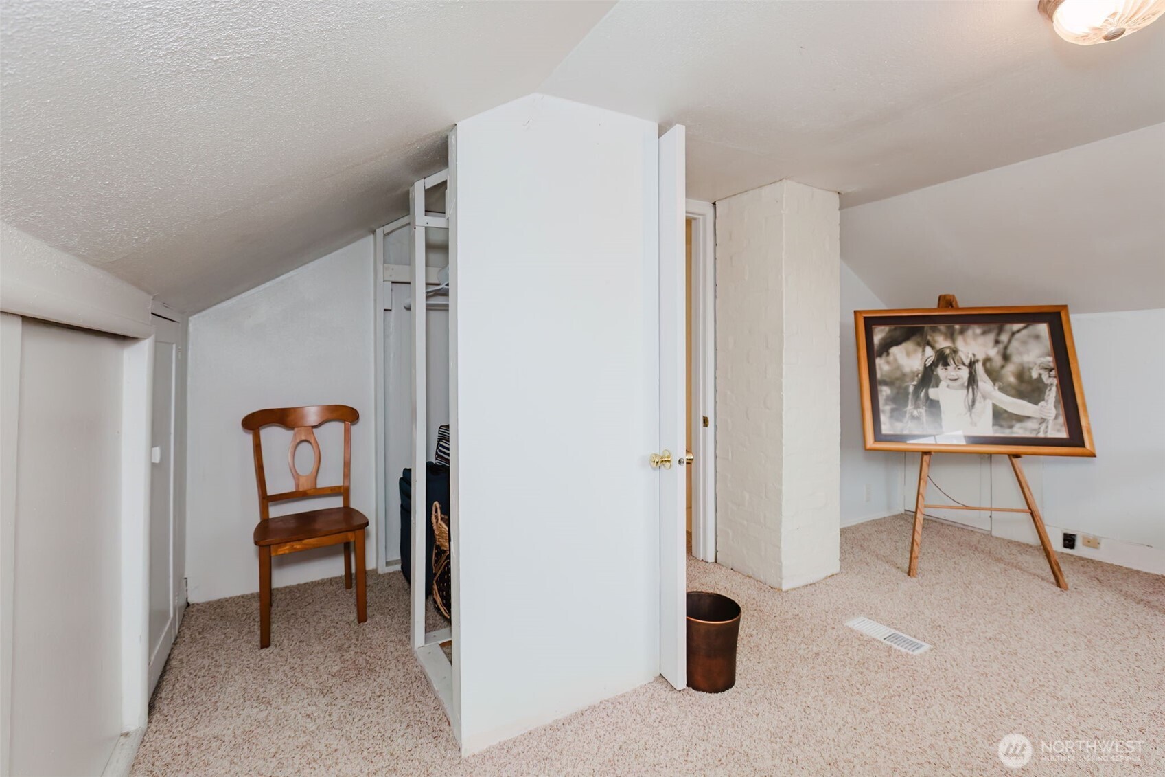 1561 High Avenue , Bremerton, WA 98337