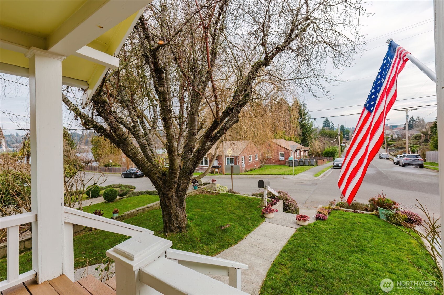 1561 High Avenue , Bremerton, WA 98337