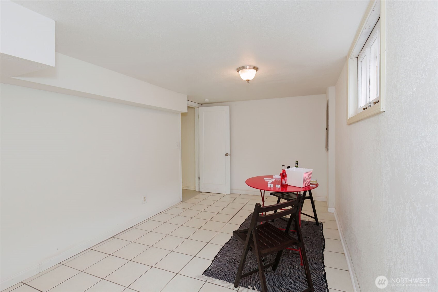 1561 High Avenue , Bremerton, WA 98337