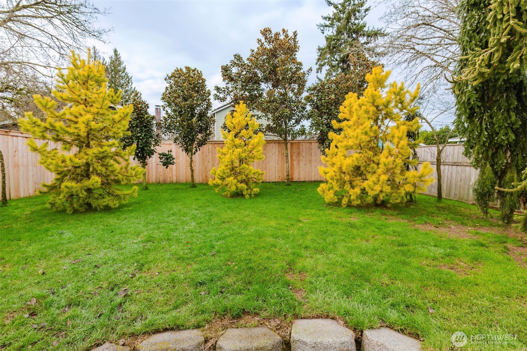 1561 High Avenue , Bremerton, WA 98337