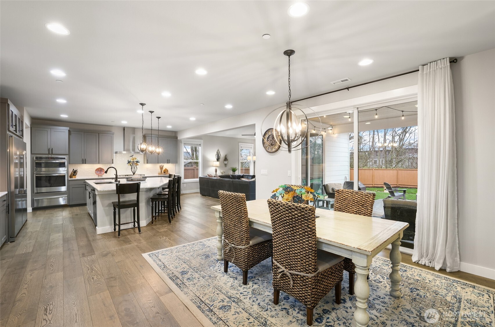 2403 12th Street Pl SW, Puyallup, WA 98373