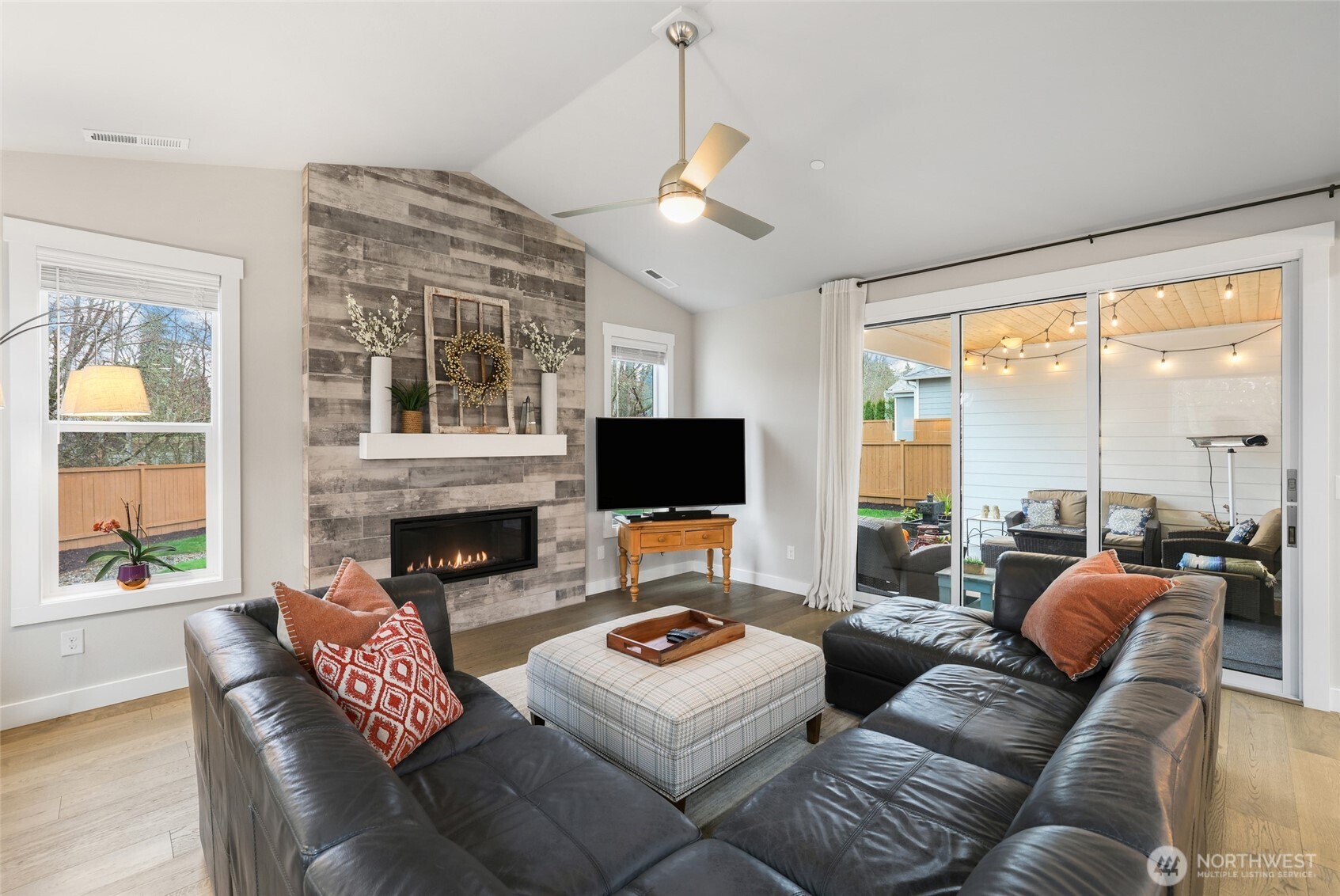 2403 12th Street Pl SW, Puyallup, WA 98373