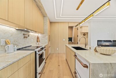 7358 33rd Avenue NE, Seattle, WA 98115 - Photo 14