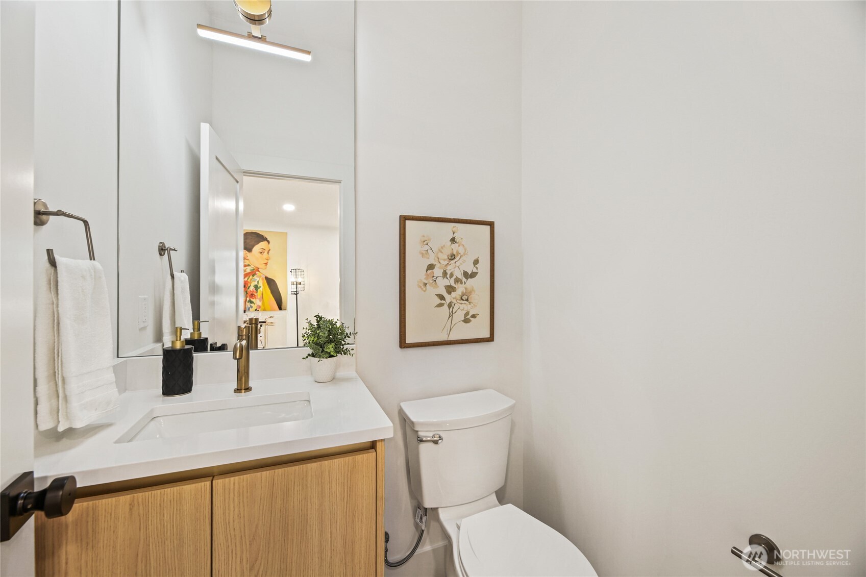 7358 33rd Avenue NE, Seattle, WA 98115