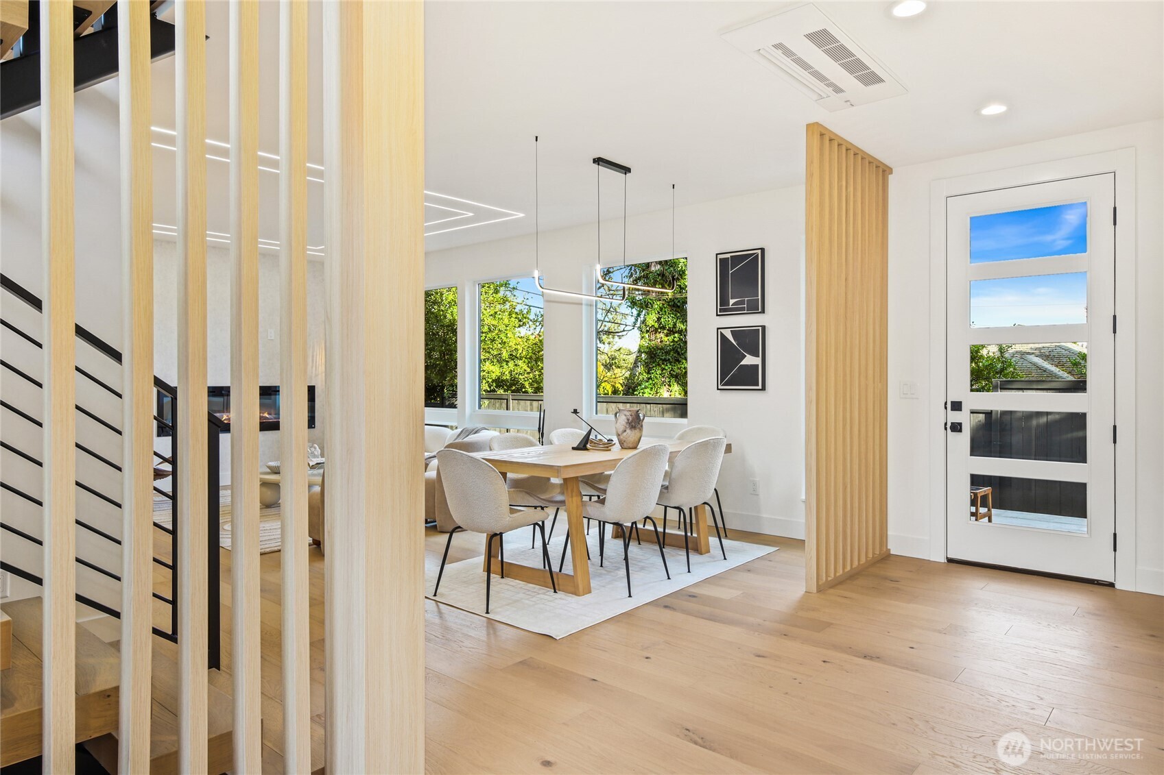 7358 33rd Avenue NE, Seattle, WA 98115