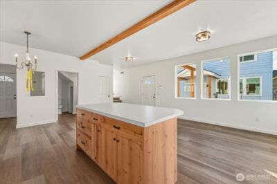 415 E Okanogan Avenue , Chelan, WA 98816 - Photo 7