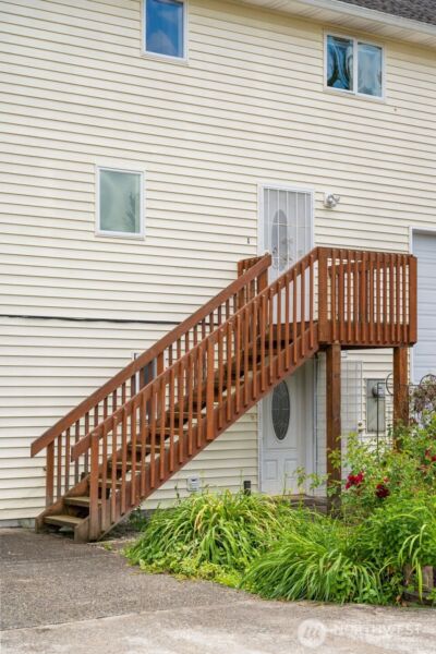 28713 207th Avenue SE, Kent, WA 98042 - Photo 32