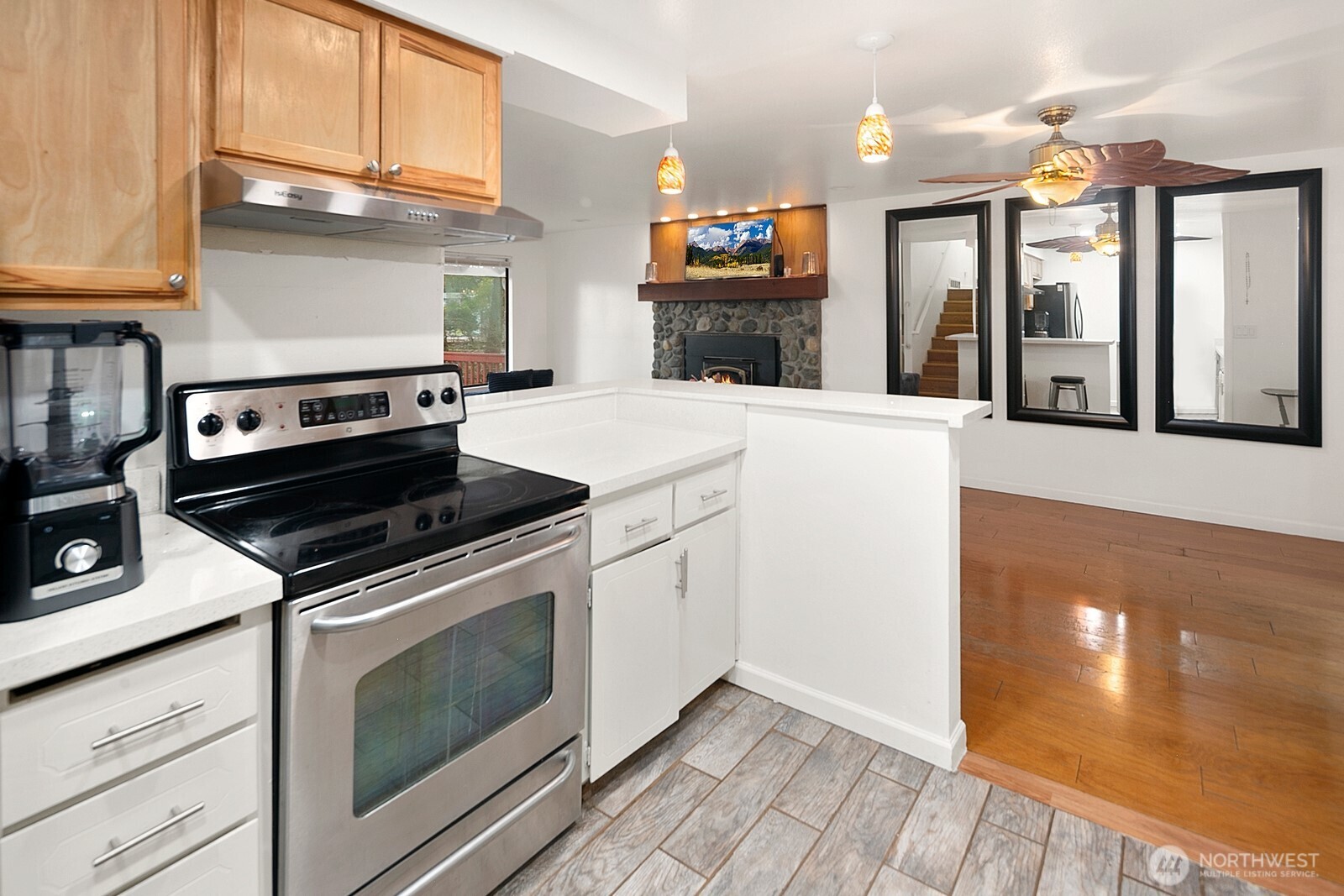 6327 Polk Place , Everett, WA 98203-3409