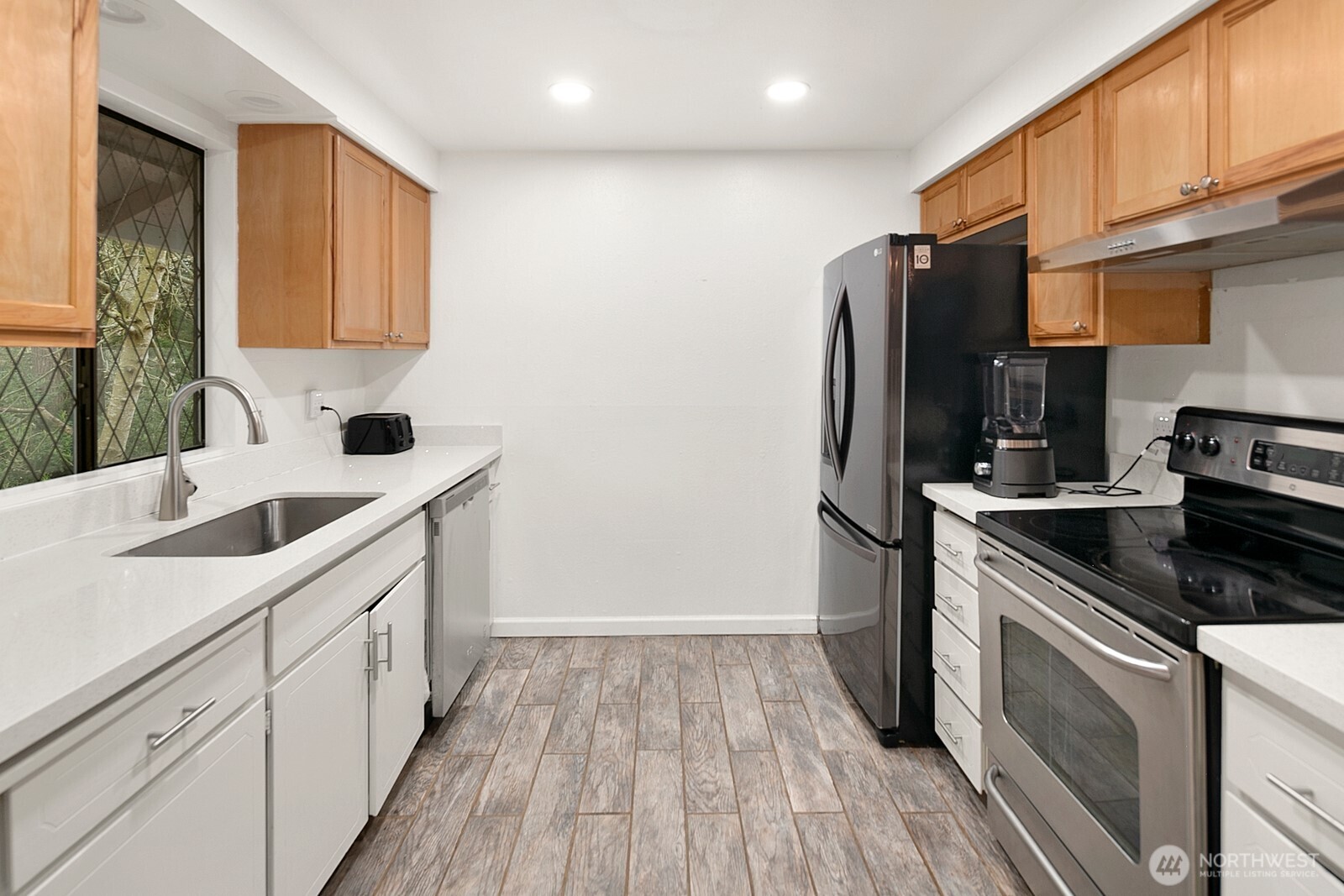 6327 Polk Place , Everett, WA 98203-3409