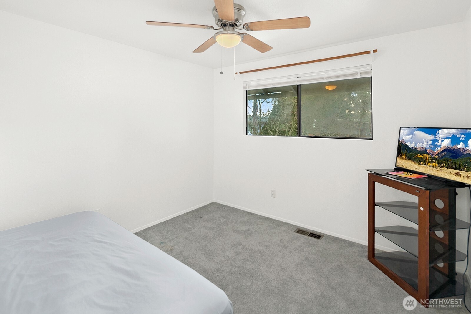 6327 Polk Place , Everett, WA 98203-3409