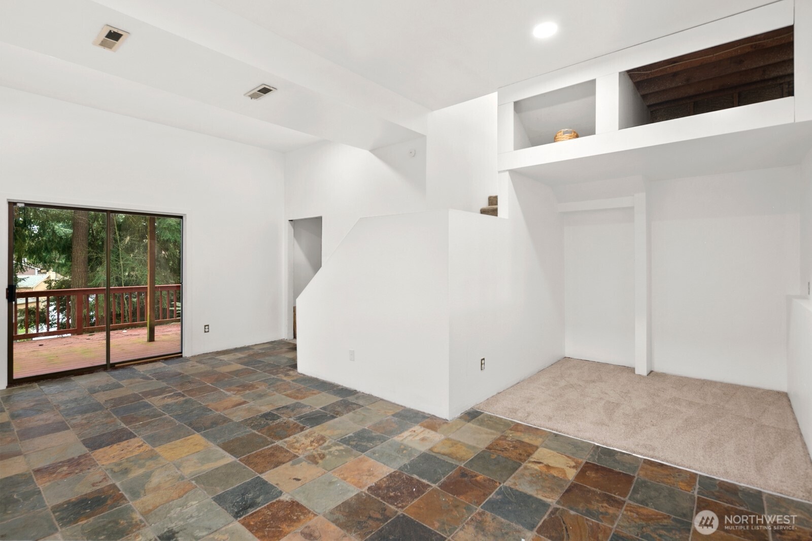 6327 Polk Place , Everett, WA 98203-3409