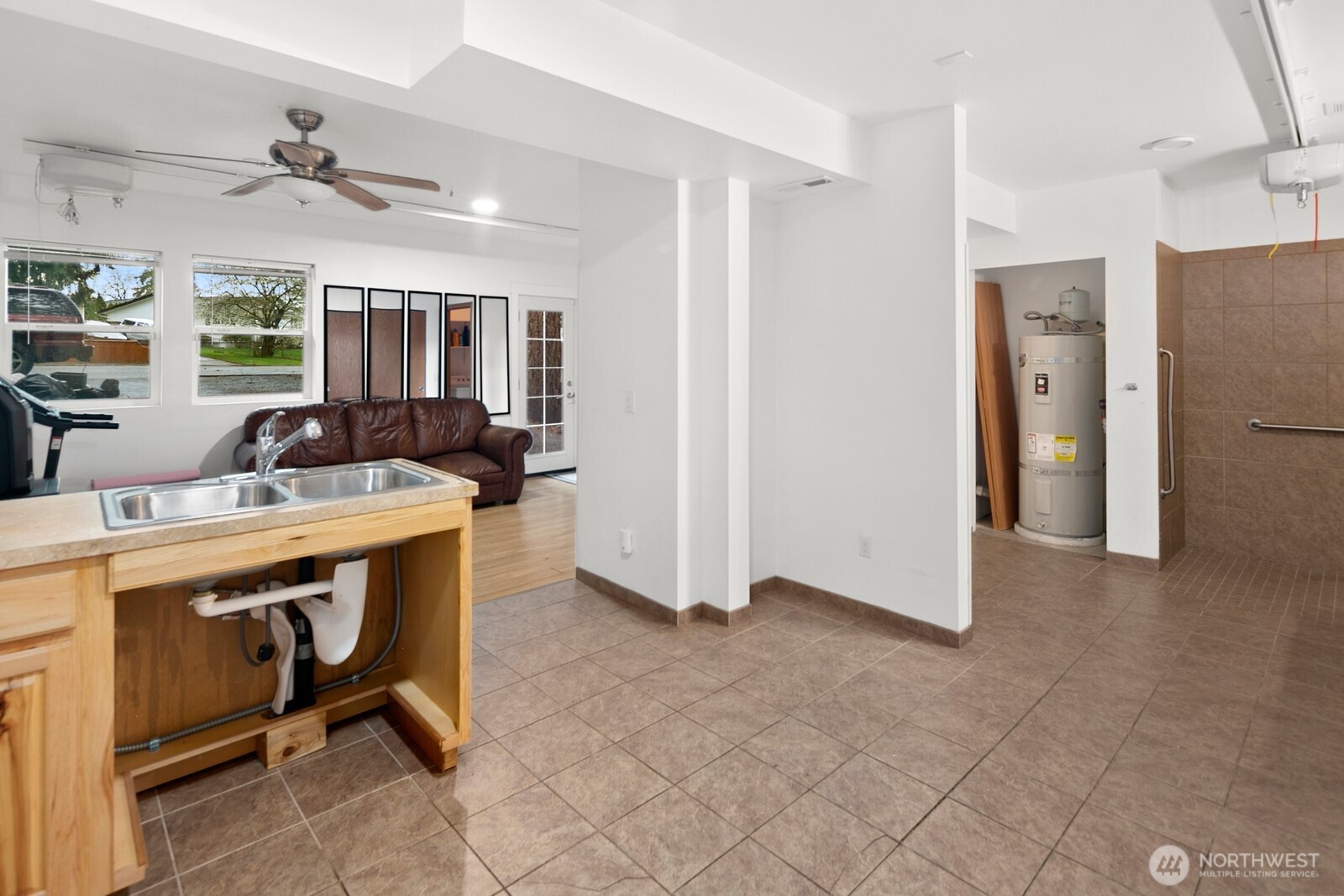 6327 Polk Place , Everett, WA 98203-3409