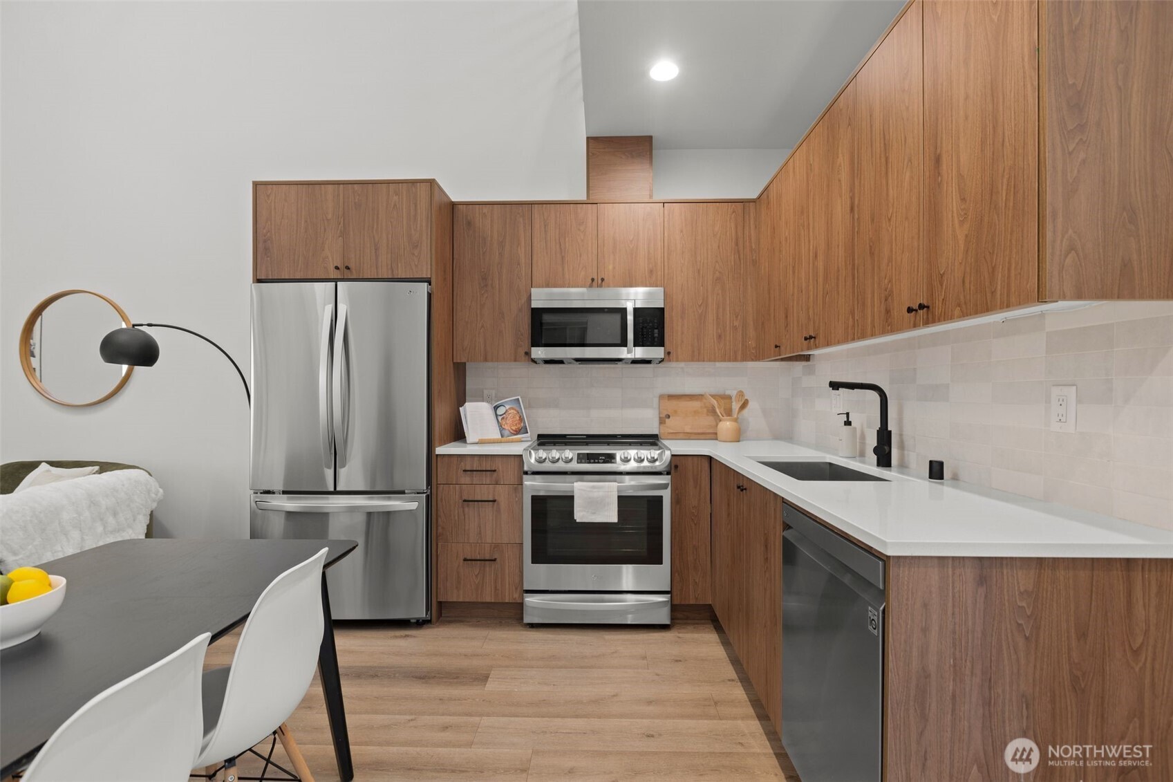 1508 18th Avenue #E, Seattle, WA 98122