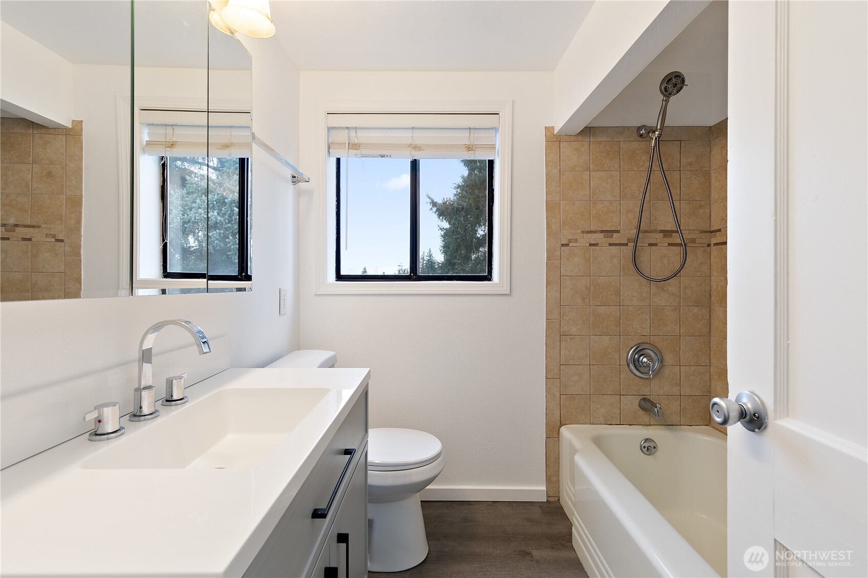 1211 9th Avenue SW, Puyallup, WA 98371