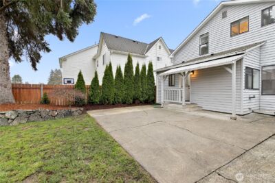 1211 9th Avenue SW, Puyallup, WA 98371 - Photo 2