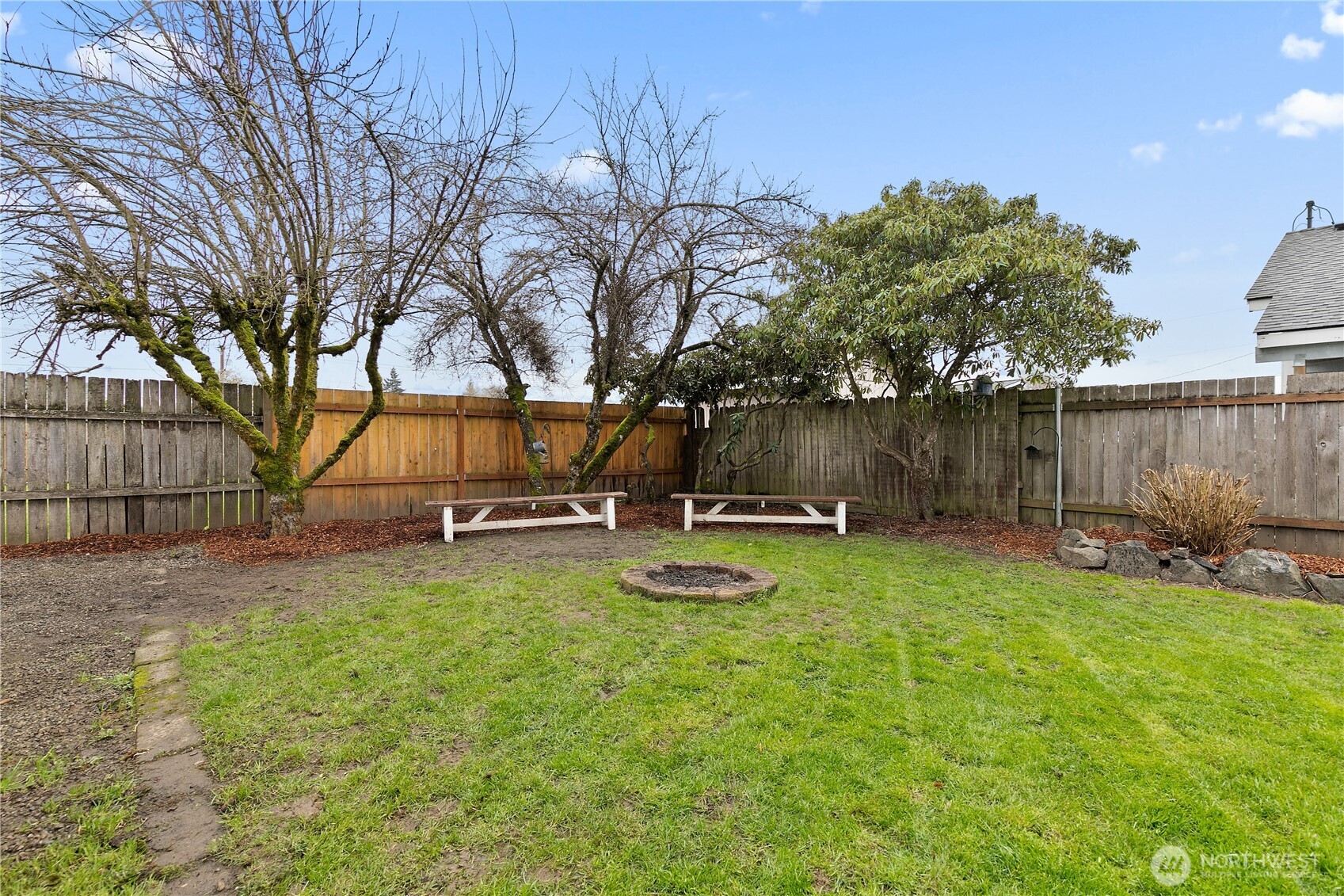 1211 9th Avenue SW, Puyallup, WA 98371