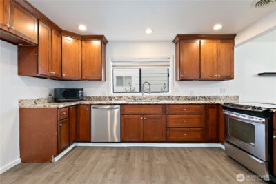 1211 9th Avenue SW, Puyallup, WA 98371 - Photo 11