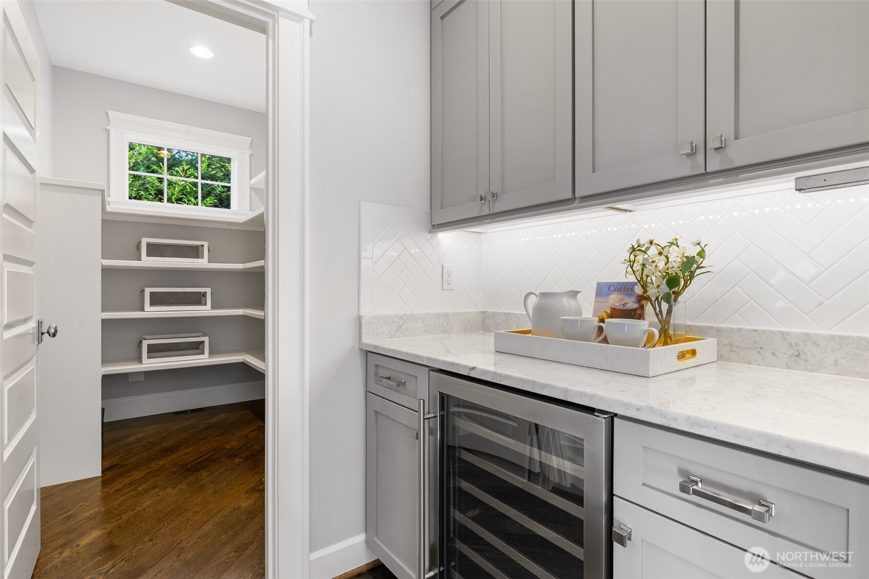 1416 105th Avenue SE, Bellevue, WA 98004